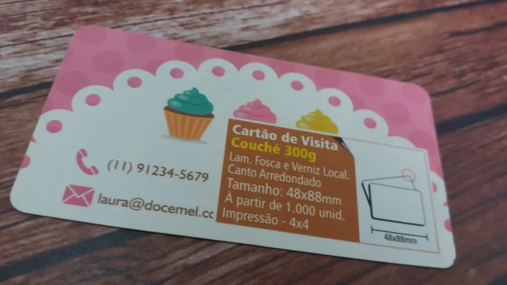 Carta Visita Rosa patinata con angoli arrotondati