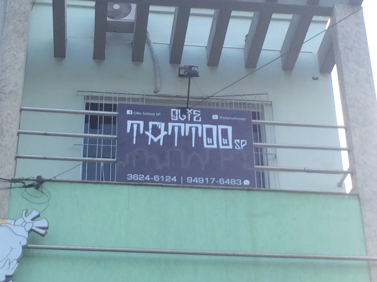 Fachada Painéis Tatoo Studio Preto Zona Leste SP