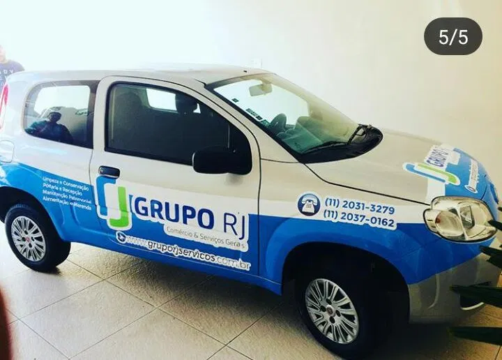 Rivestimento veicoli berlina blu hatchback Uno aziende parziale adesivo applicazione adesivi flotte auto da passeggio