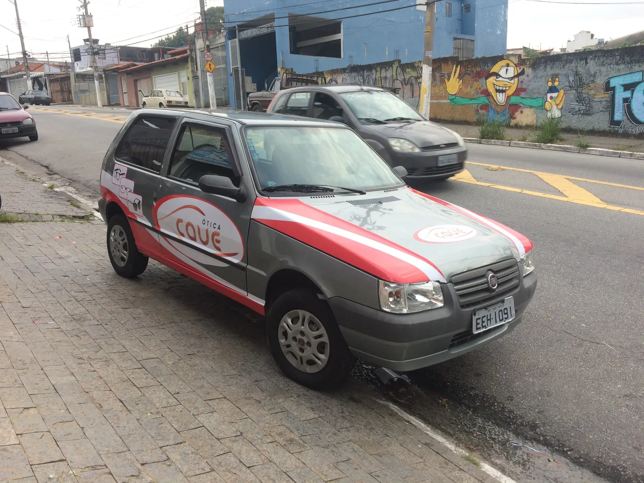 Rivestimento, Applicazione di adesivi, Adesivi, Veicoli, Flotte, Aziende, Uno, Veicoli commerciali, Ottica parziale, Auto da passeggio, Hatchback, Berlina, Rosso