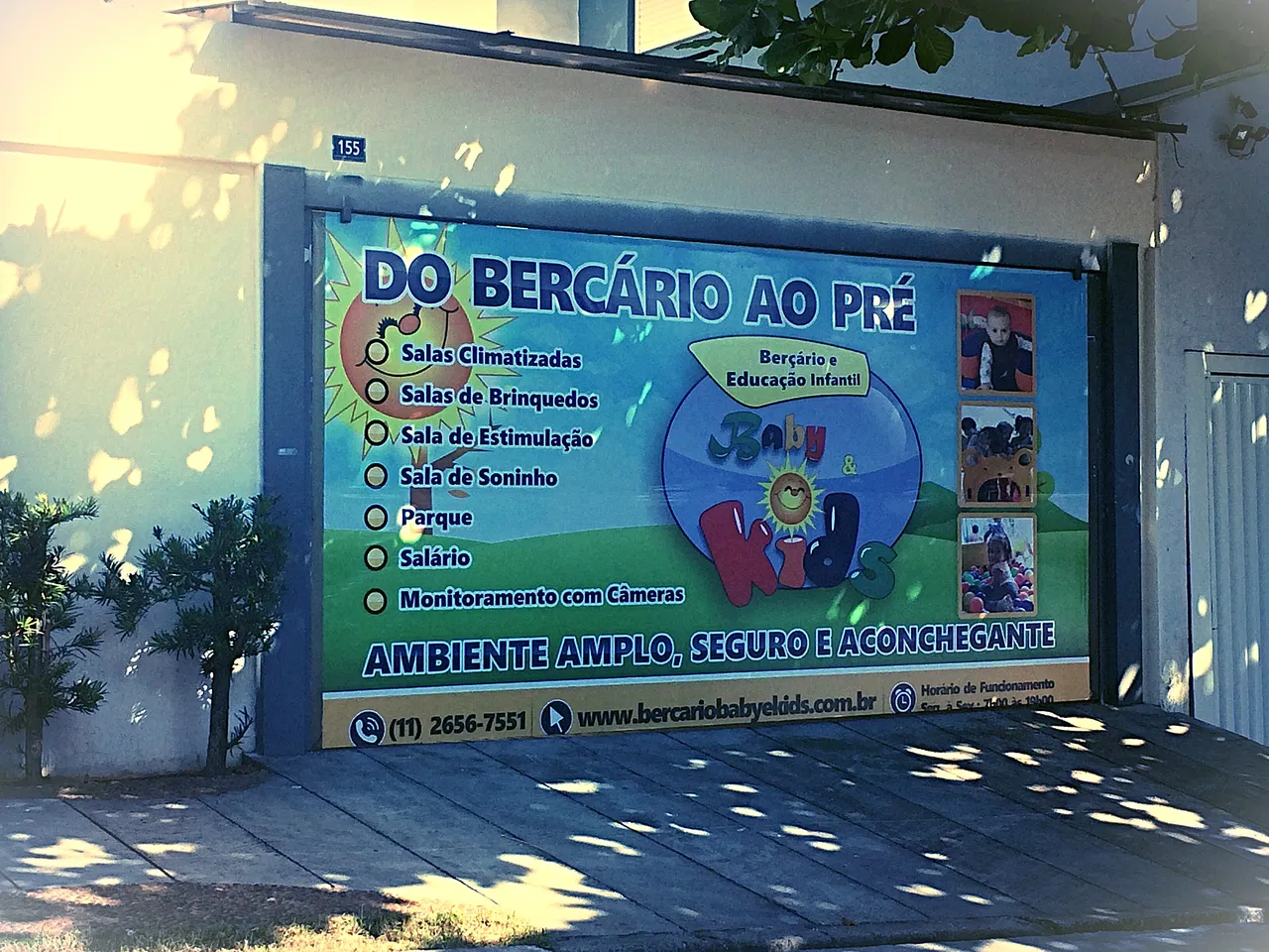 Lona Envelopamento Tapume Fachada Escola Infantil Impressão Cobertura Azul Guarulhos SP