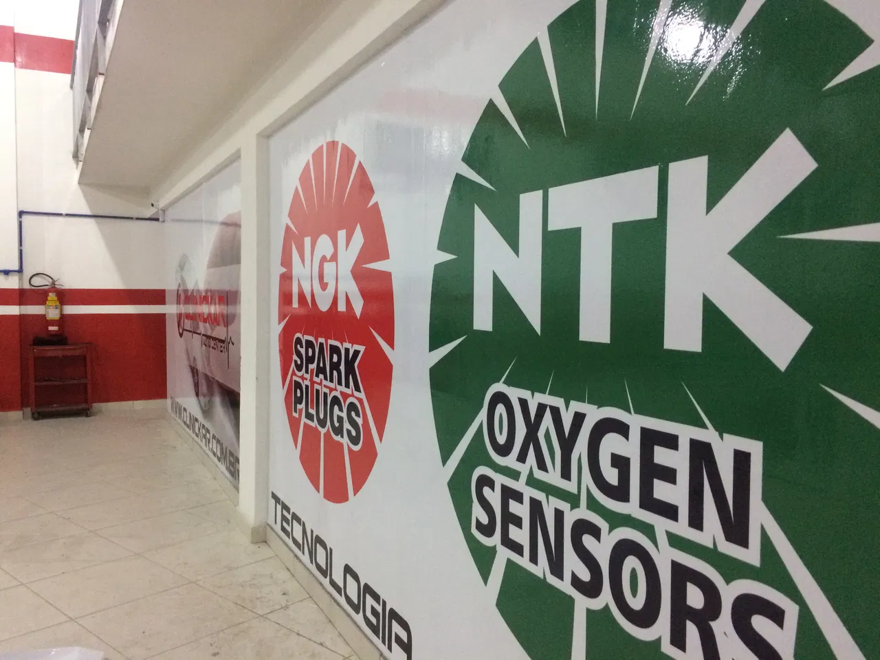 Oficina Vermelho Mecânica Ngk Center Automotivo Centro Auto