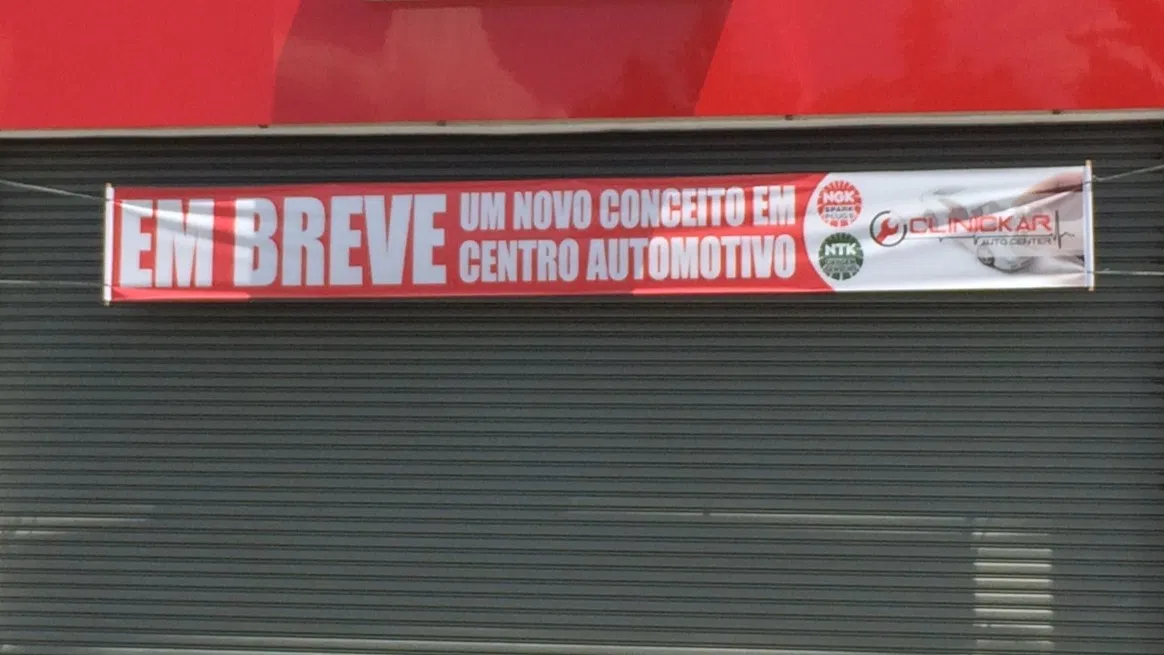 Envelopamento Adesivo Faixa Lona Oficina Mecânica Reforma Fachada Automotivo Auto Center Cobertura Ngk Vermelho Centro
