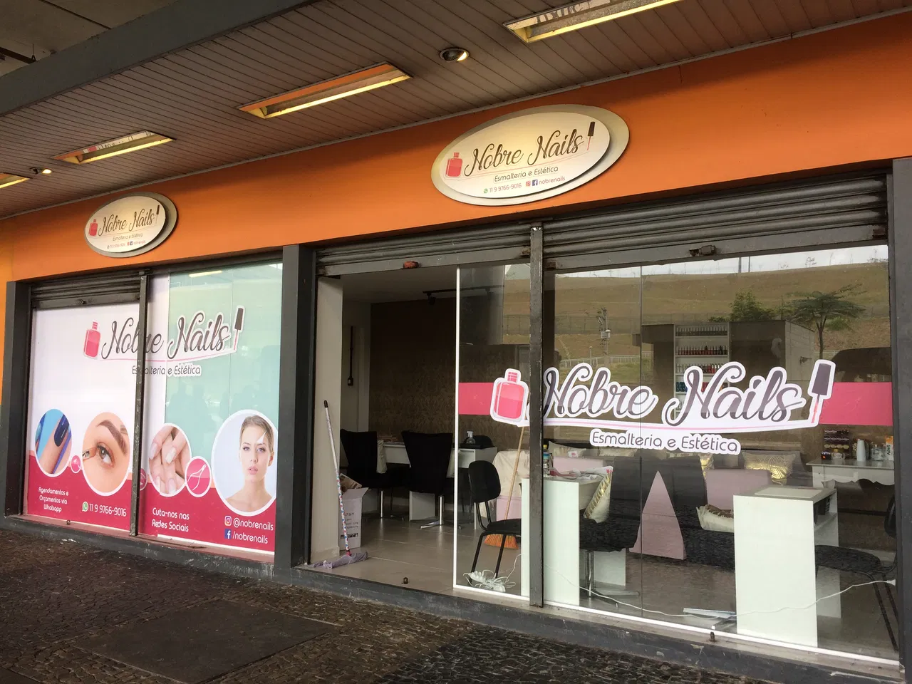 Adesivo Cabelereiro Vidro Estética Beleza Cobertura Unhas Box Salão Vidraca Vitrine Fachada Rosa