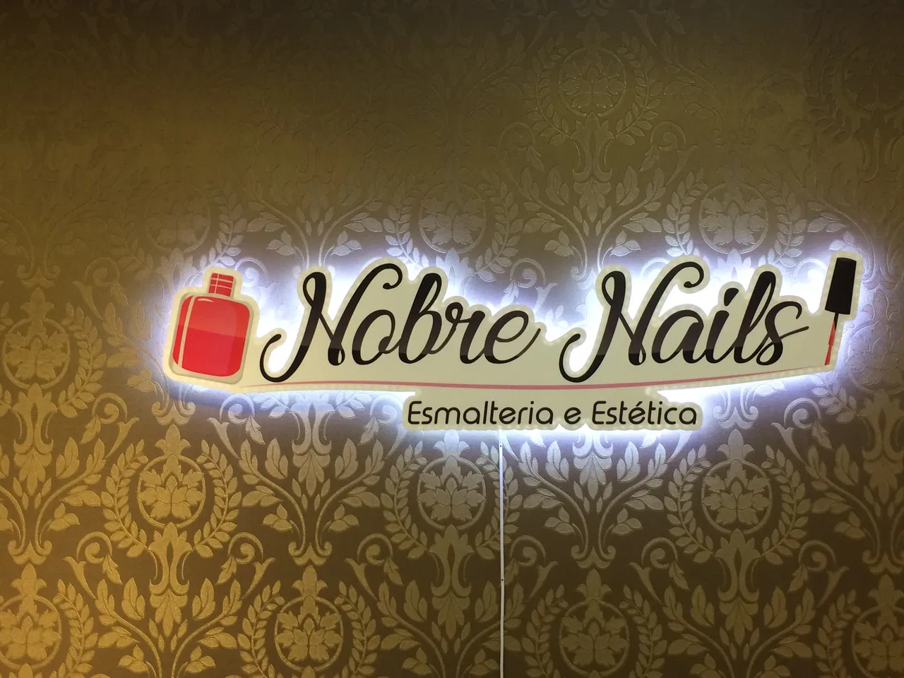 Placa Parede Recepção LED Estética Iluminação Reverso Dourado Papel Salão Cabelereiro Beleza