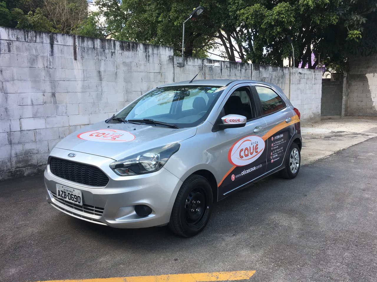 Envelopamento Ótica Carros Frotas Ford Ka Laranja Passeio Parcial Adesivo Utilitários Hatch Preto Sedan