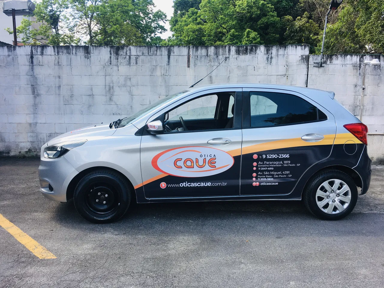 Rivestimento adesivo parziale per Ford Ka, versione Passeio arancione, auto hatchback e berline nere, flotte e veicoli commerciali