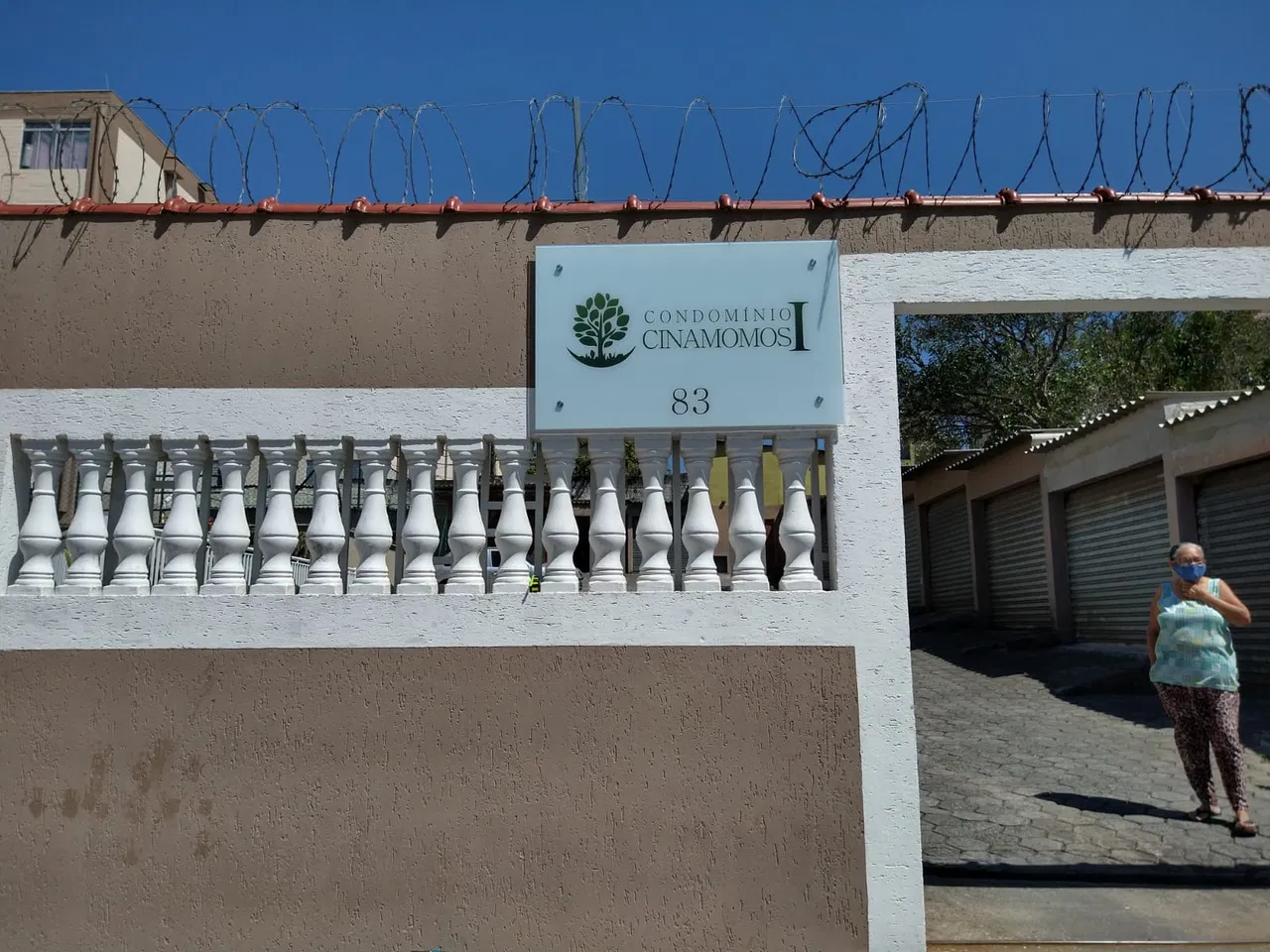Vidro Verde Condomínio Branco Painéis