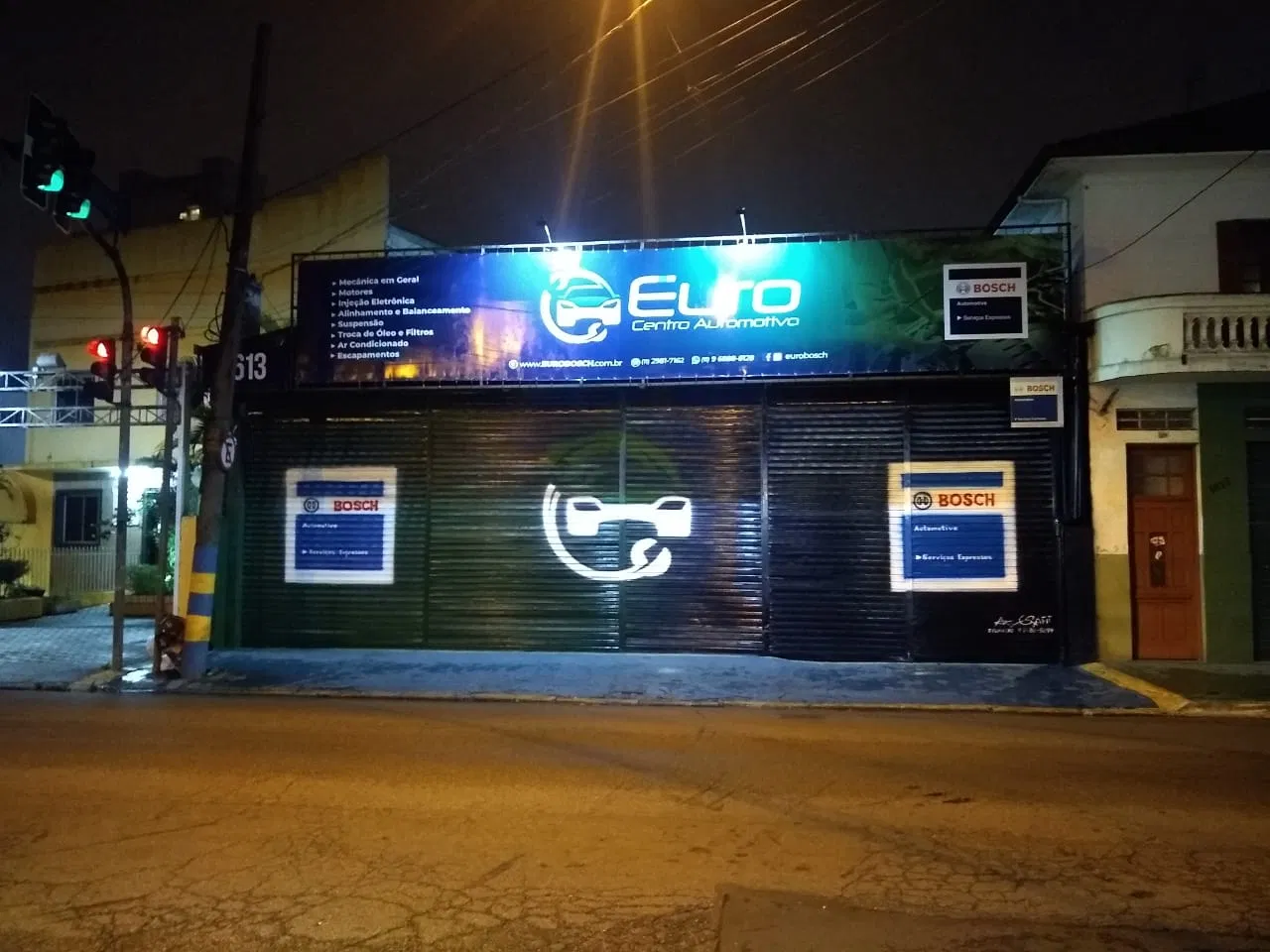 Telo Euro blu - Facciata dell'officina meccanica - Centro meccanico automobilistico