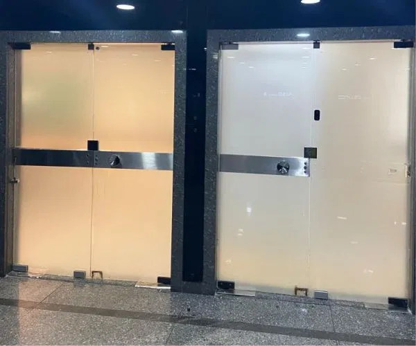 Adesivo Jateado Vidro Escritório Cobertura Porta Daiso Fosco