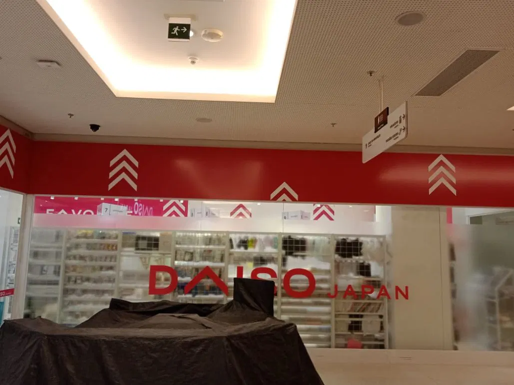 Letras Caixa Adesivo PVC Jateado Recorte Vidro Shopping Vitrine Loja Daiso Japan Montagem Impressão 15mm Rosa