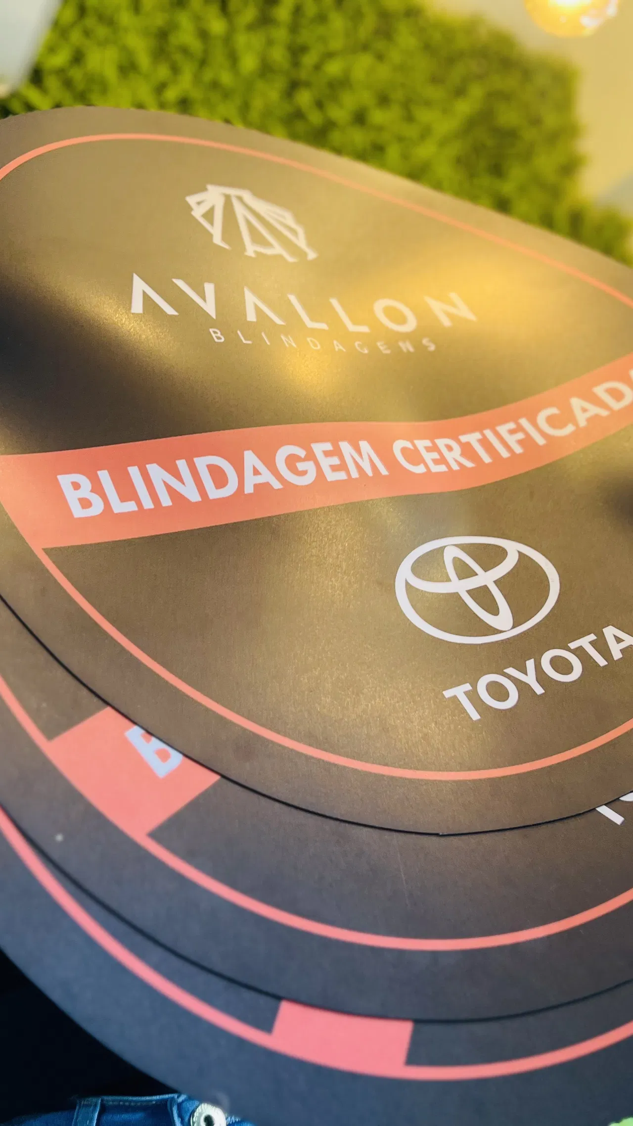 Adesivo Blindagens Provisório Redondo Toyota Preto Ímã Imantado Laranja