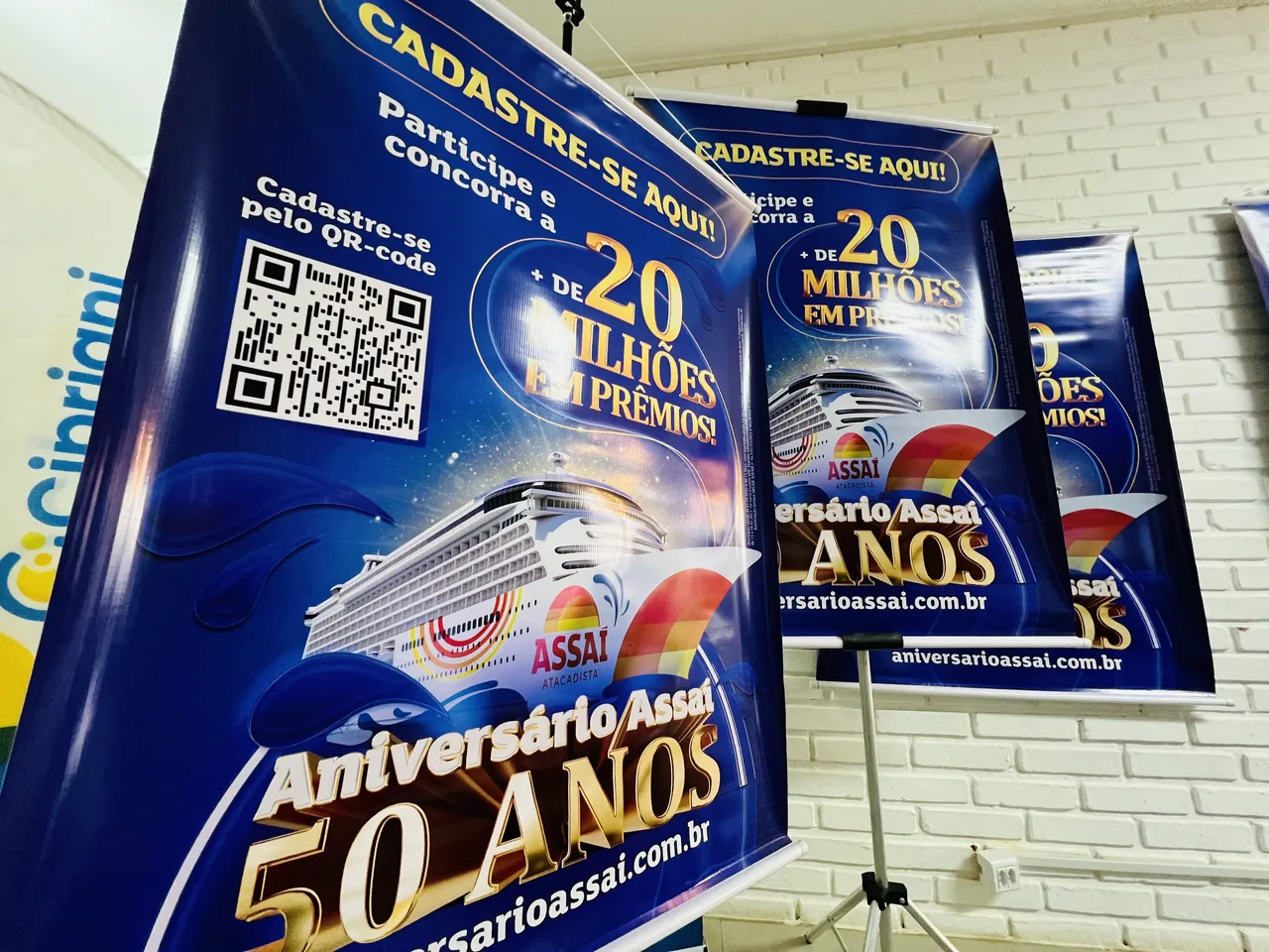 Banner Lona Evento Assai Campinas Aricanduva Promoção Brilho Tripe Pedestal Azul