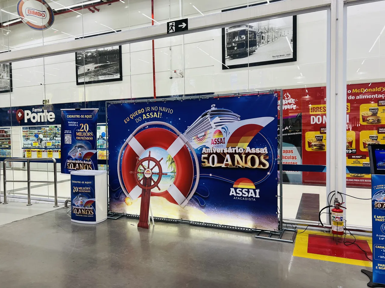 Backdrop Pedestal Banner Stand Promoção Jundiai Tripe Campinas Aricanduva Assai Evento Azul Boxtruss Lona