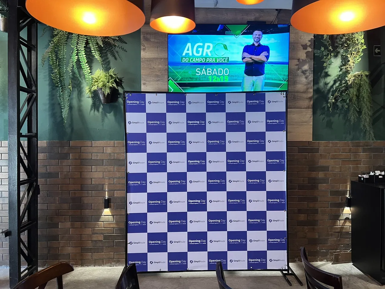 Sfondo per il bar - Incontro sociale - Azul Faria Lima - Evento
