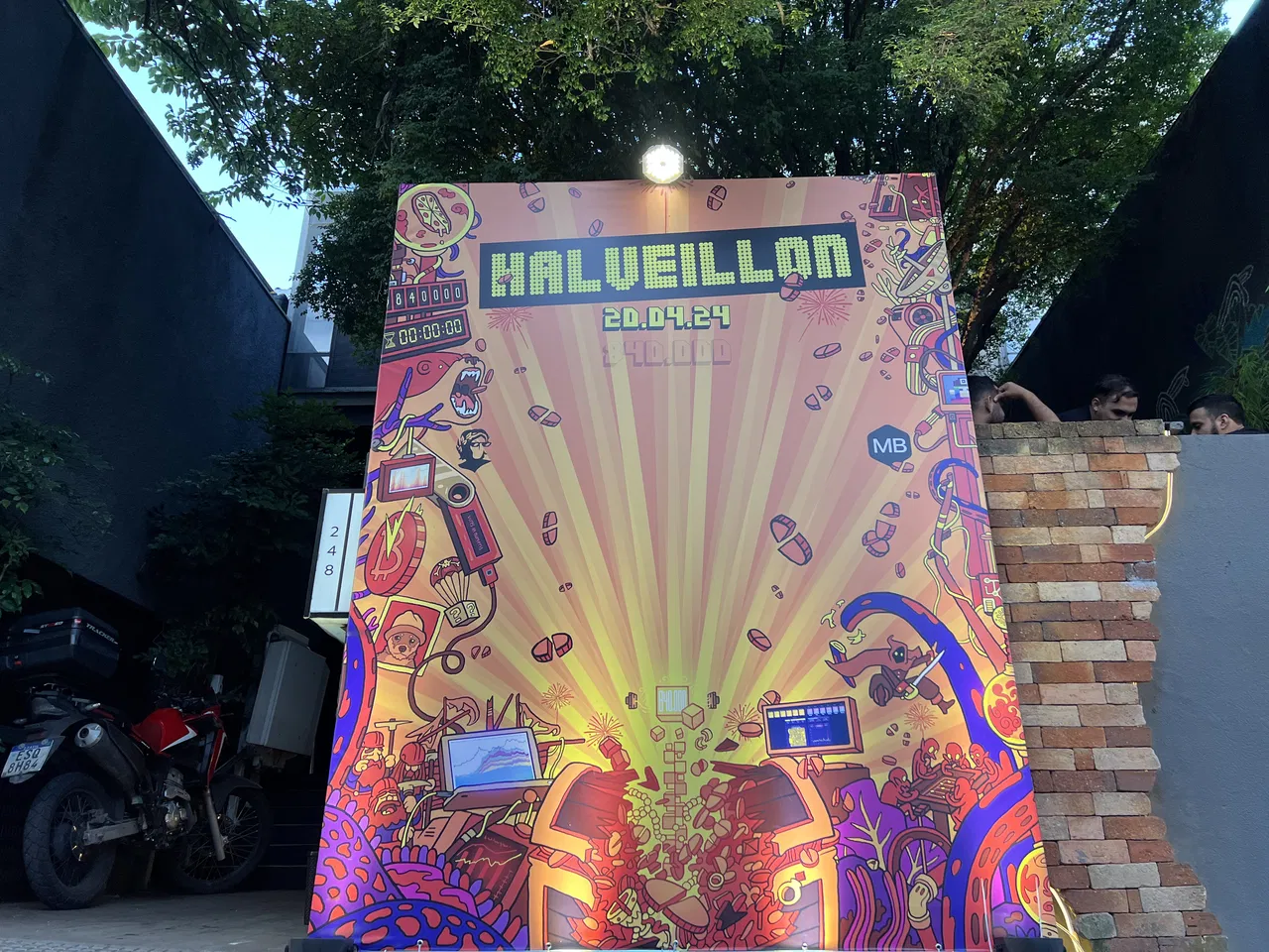 Sfondo rivestito Evento Cauli Bar Bitcoin Halveillon Pinheiros Arancione Mercato