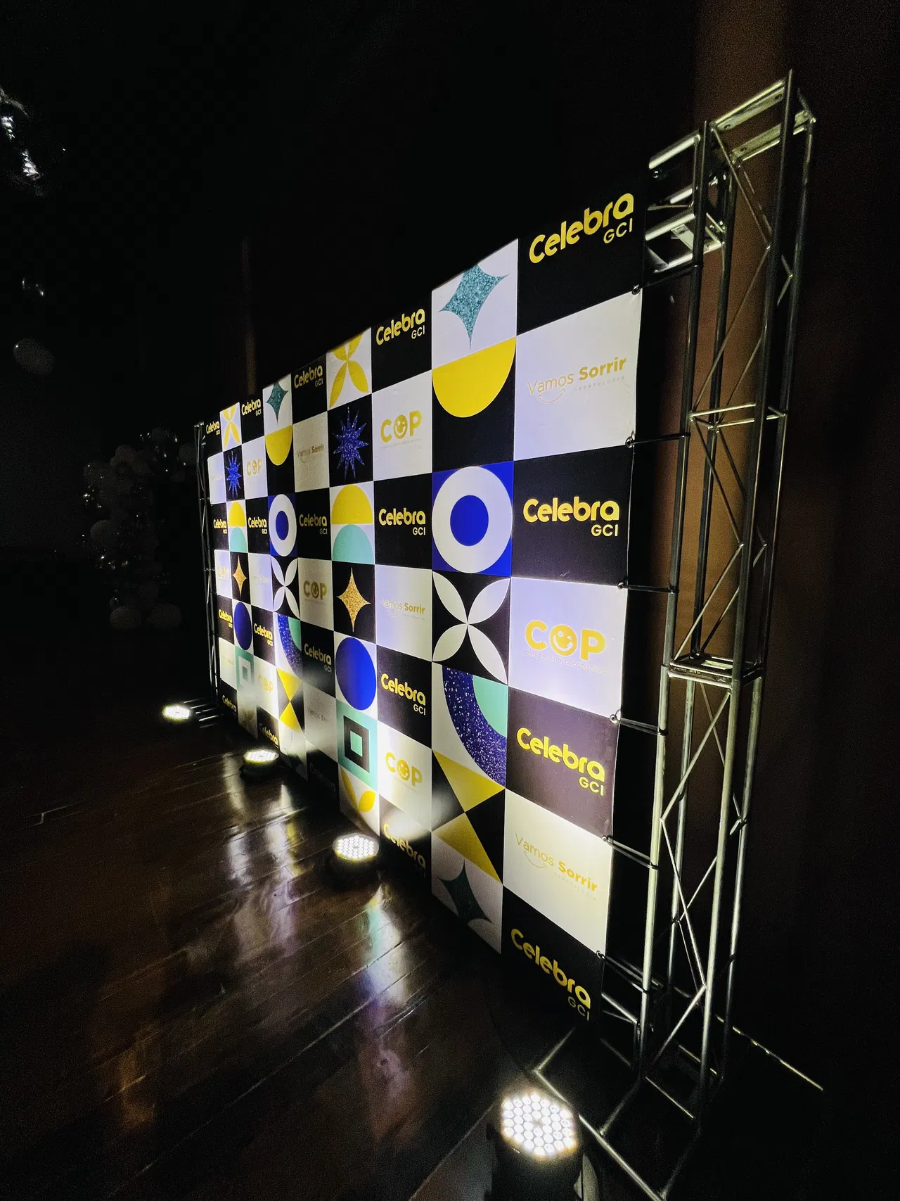 Backdrop Rosewood Odontologia Conferência Evento Boxtruss Hotel Fotos Painel