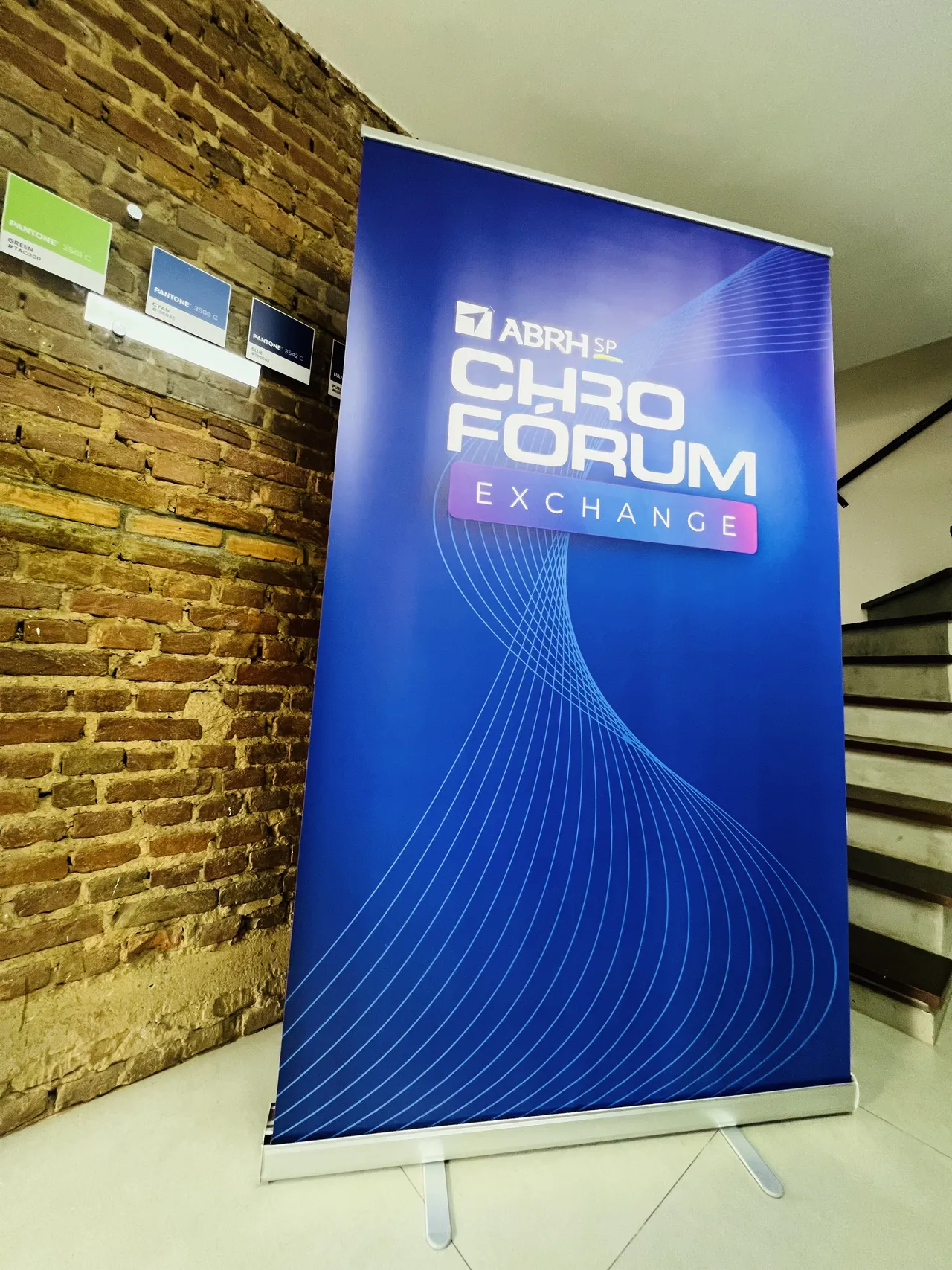 Banner Rollup Feira Evento Metro Portátil Forum Azul SP