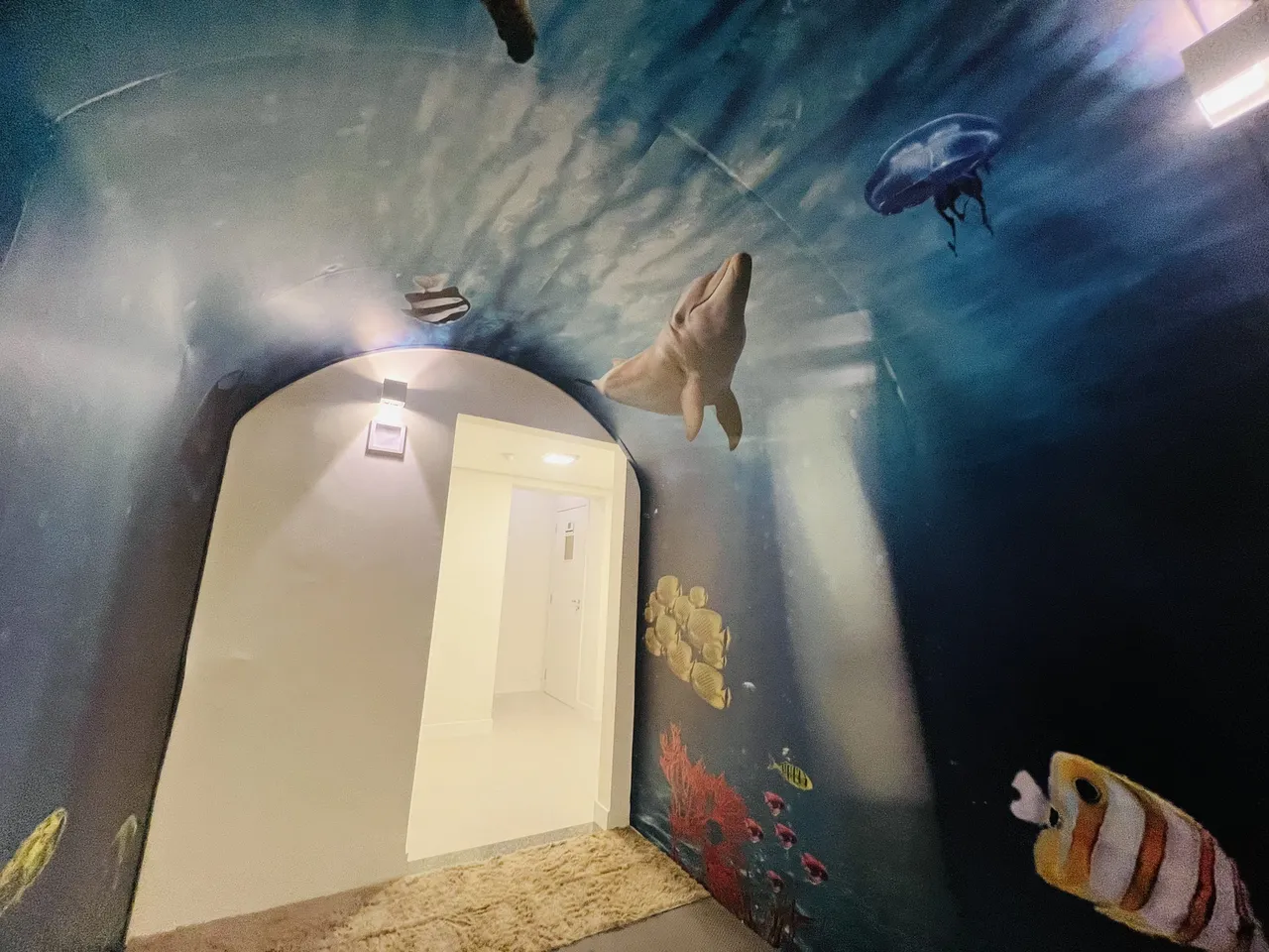 Adesivo Mar Vila Madalena SP Azul Peixes Sensorial Infantil Tunel Clínica Oceano Tea