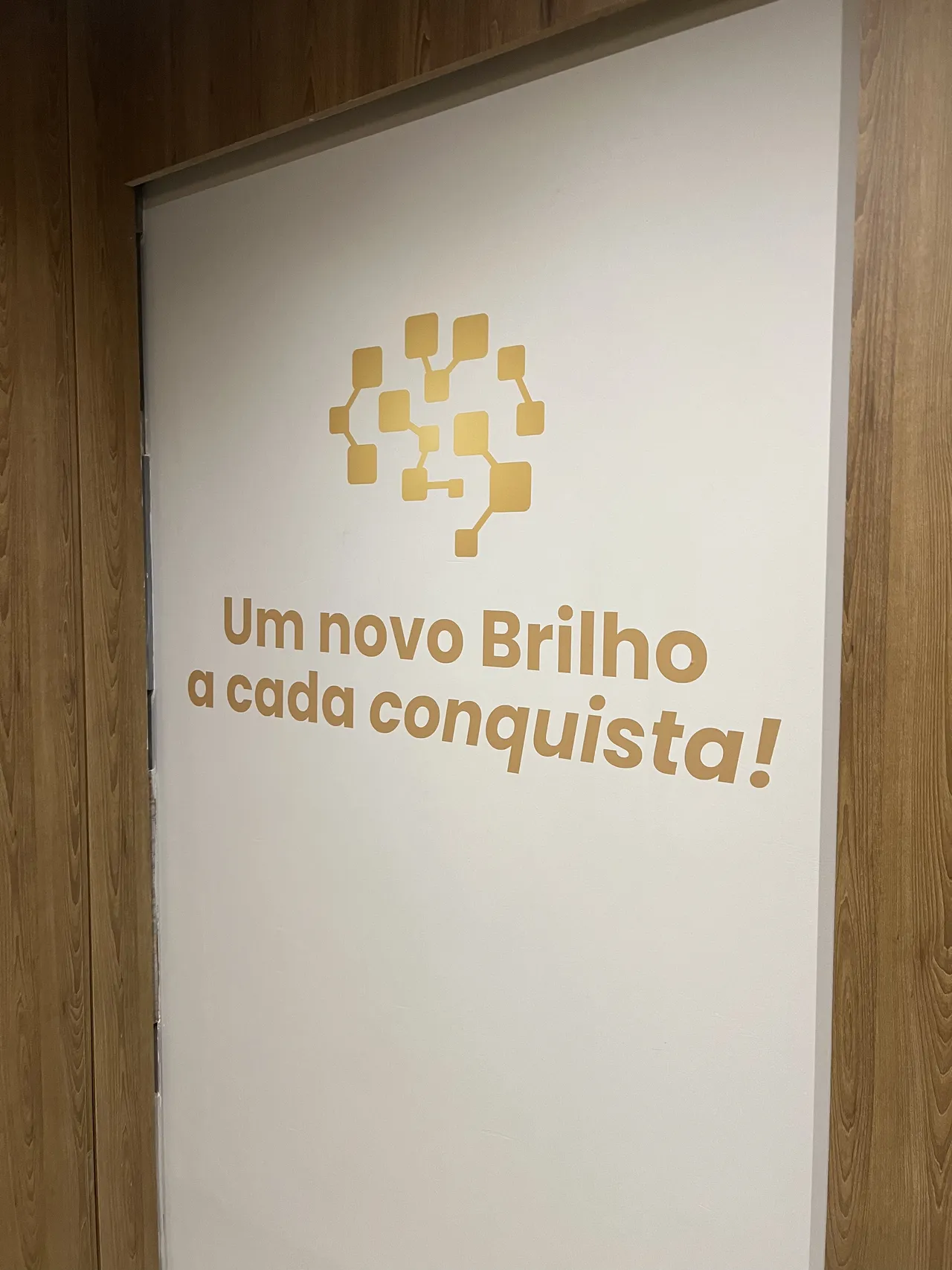 Recorte Clínica Infantil Parede Tea Dourado Vila Madalena SP