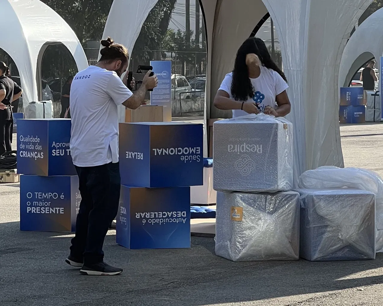 PVC farmaceutico Anália Franco Evento personalizzato Parco Cubo Ceret Lilla Viola