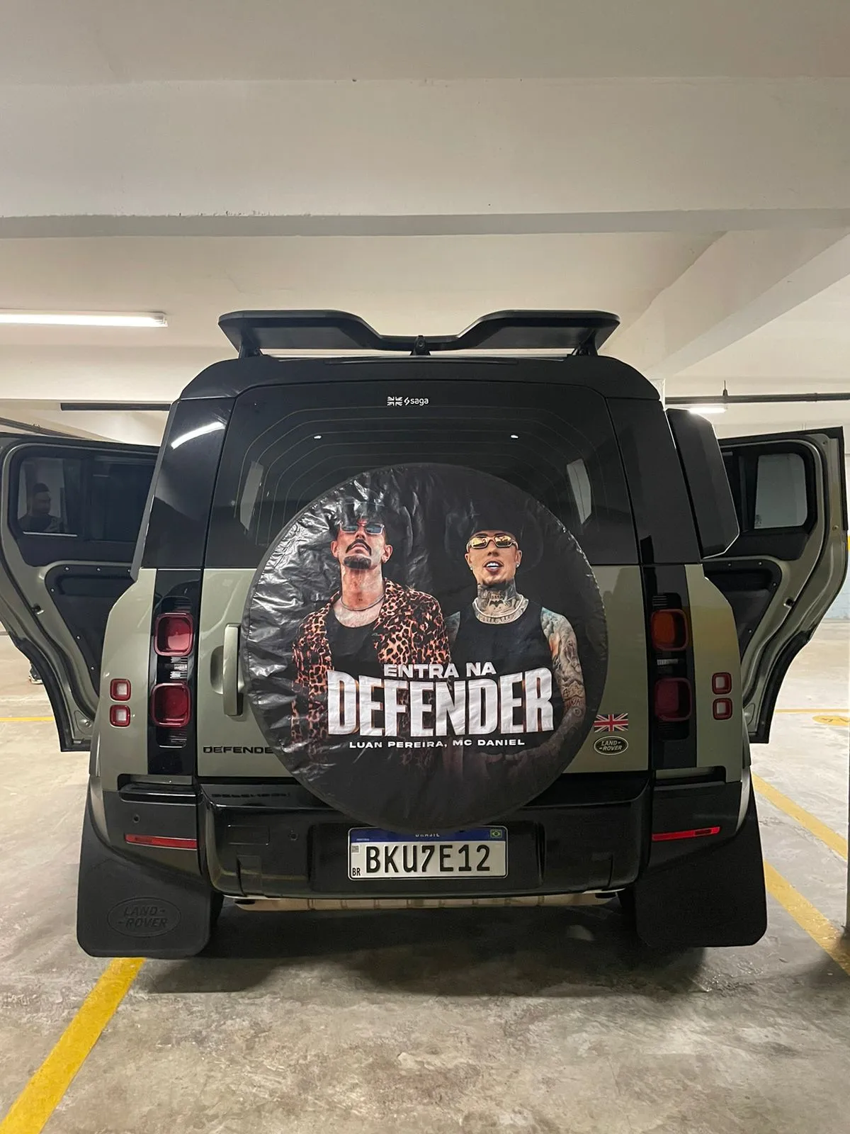 Adesivo, Sagomato, Evento, Centro commerciale, Entra, Defender, Provvisorio, Stampa, Temporaneo, Mega Polo, Copertina, Stepe, Personalizzato, Su misura