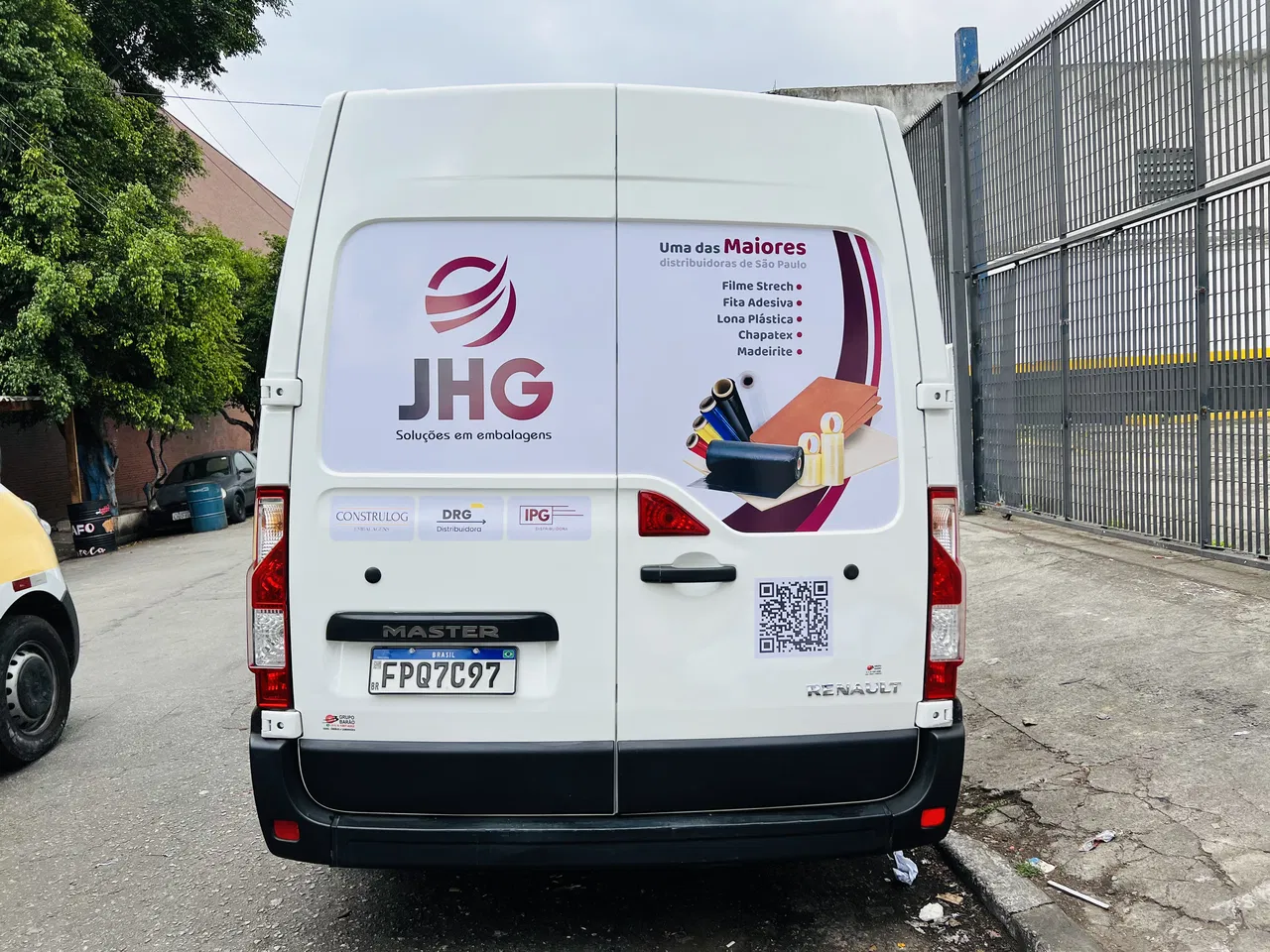 Rivestimento parziale di flotte a San Paolo, Renault; Applicazione di adesivi Master a Vila Maria; Imballaggi aziendali; Adesivi per veicoli; Furgoni
