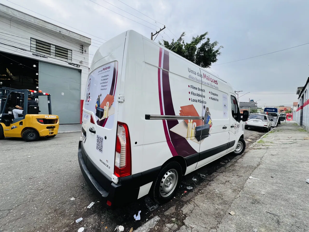 Rivestimento adesivo per furgoni - Master Renault - Flotte - Parziale - Vila Empresas Maria (SP) - Veicoli - Imballaggi