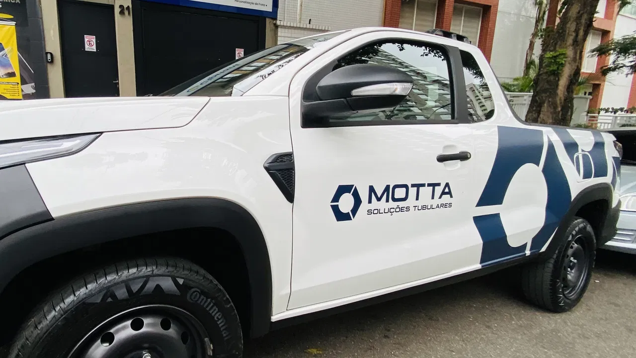 Envelopamento Empresas Caminhonete Frotas Adesivo Pickup Veículos Strada Azul Adesivação