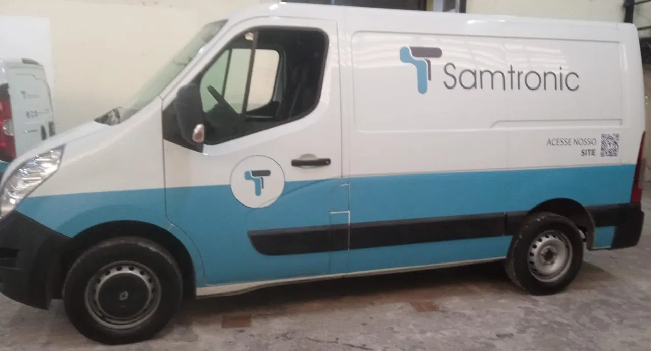 Envelopamento Frotas Van Logotipo Adesivação Parcial Veículos Azul Empresas Adesivo