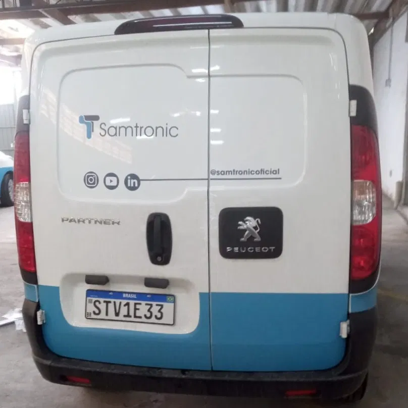 Envelopamento Adesivo Azul Adesivação Empresas Fiorino Utilitários Veículos Parcial Frotas