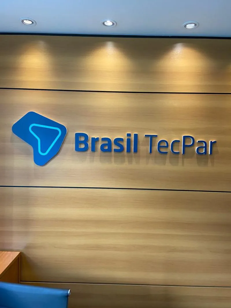 Letras Caixa Azul Brasil 15mm Impressão Escritório Faria Lima SP Tecpar PVC