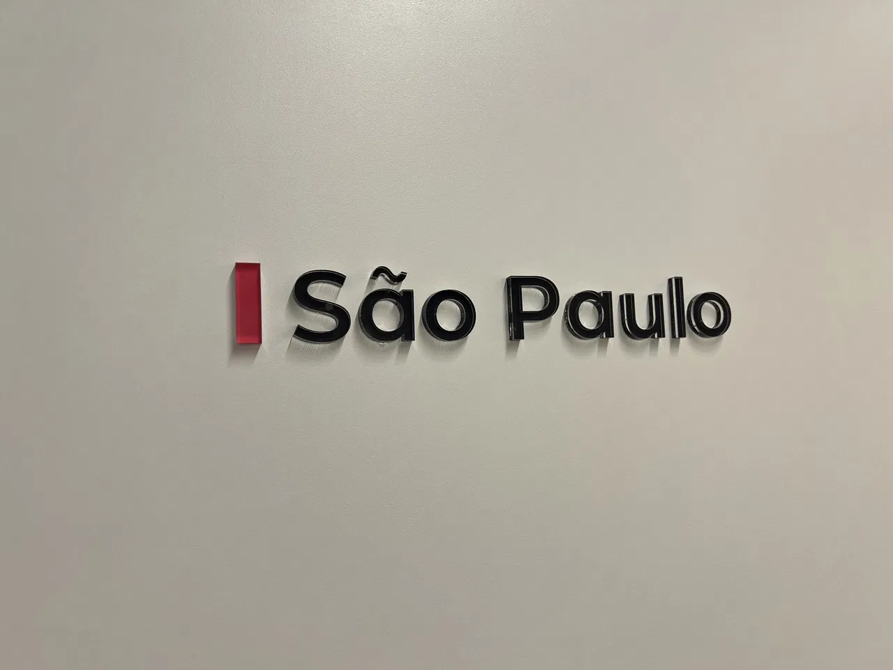 Letras Caixa Acrílico Escritório Identificação Elfa EZ Towers Paulo Estados Porta Nome Preto Morumbi Zona Sul