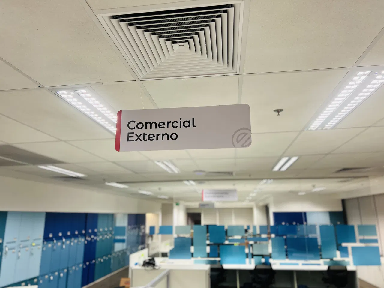PVC Baias EZ Elfa Sinalização Escritório Seções 10mm Morumbi Zona Sul Towers Suspensa