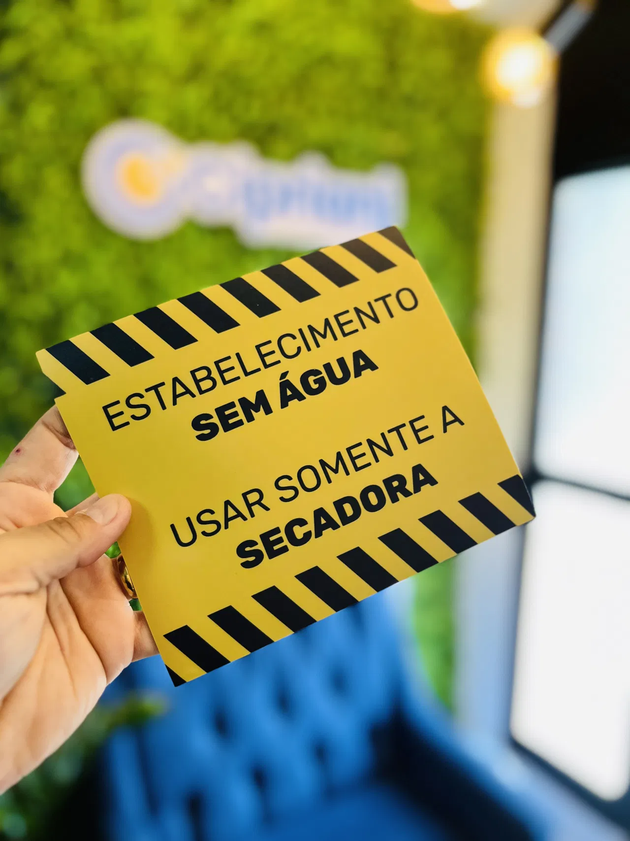 Ímã Temporário Laminado Lavanderias Sem Adesivo Agua Provisório Veicular Amarelo Imantado Aviso