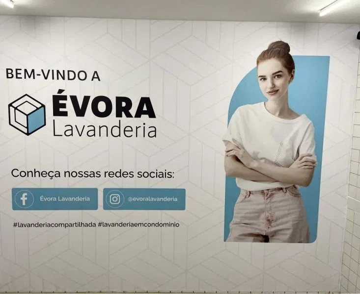 Adesivo Sinalização Parede Lavanderia Impressão Evora Fundo Azul SP