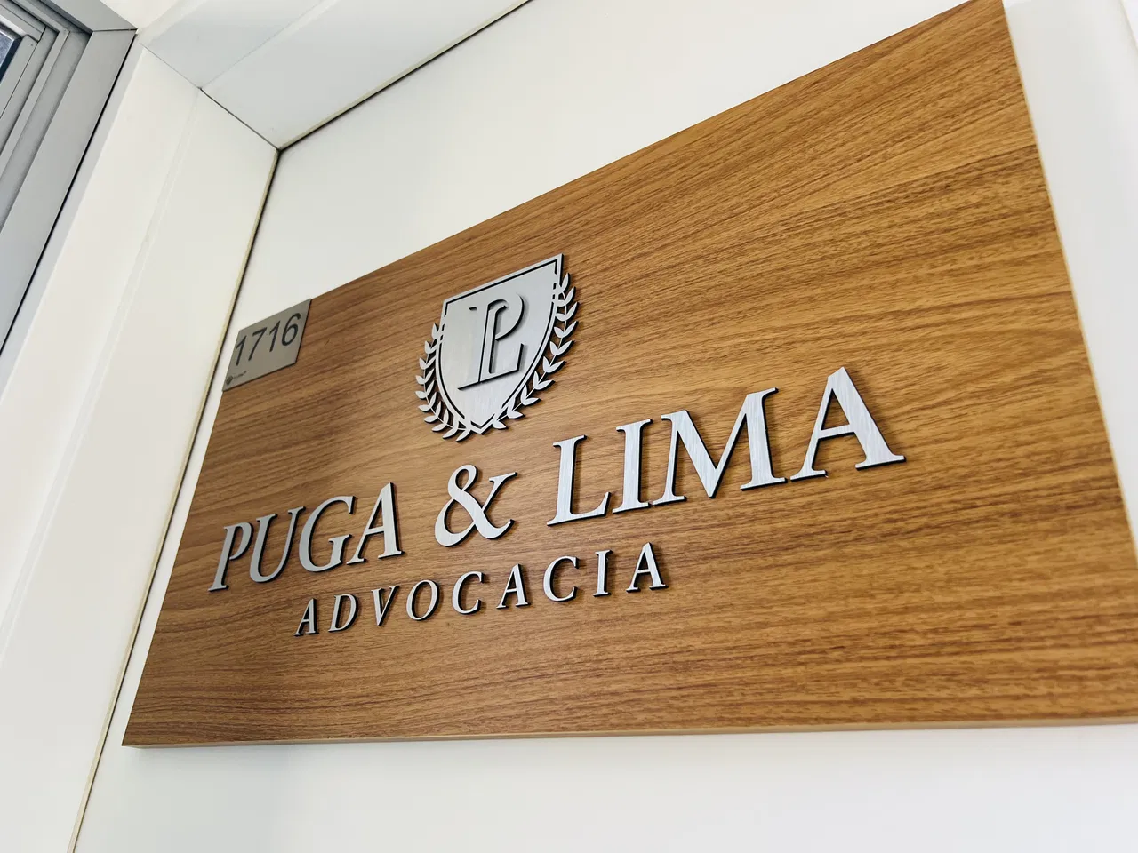 Targa in legno Avvocato Studio legale Lettere Cassetta Sala Acciaio Identificazione Spazzolato