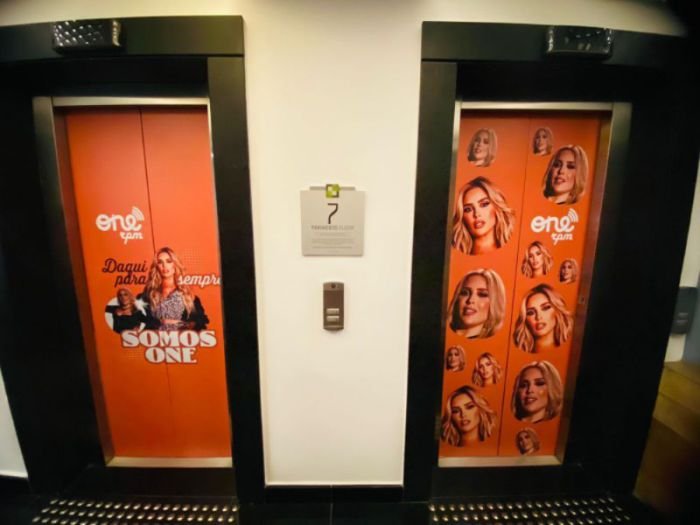 Adesivo para Elevador em São Paulo Slide 3 | Cipriani Comunicação Visual