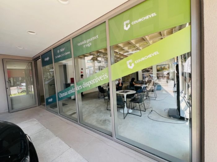 Adesivo para Vidraça em São Paulo Slide 2 | Cipriani Comunicação Visual
