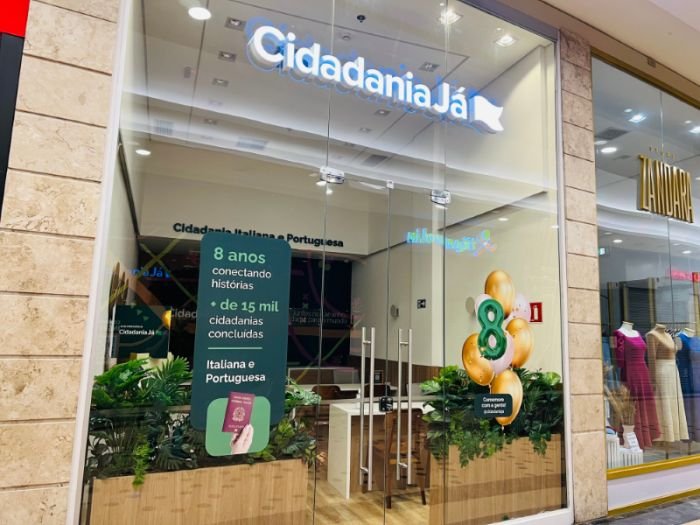 Adesivo para Vidro em São Paulo Slide 1 | Cipriani Comunicação Visual