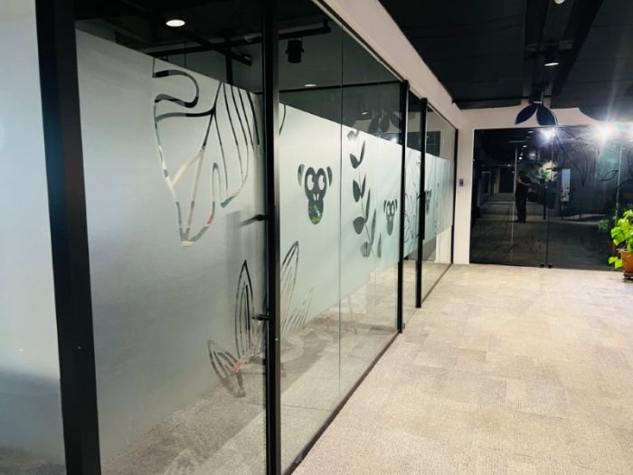 Adesivo para Vidro em São Paulo Exemplo 4 | Cipriani Comunicação Visual