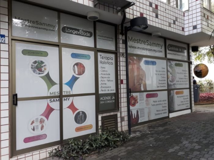 Adesivo para Vitrine em São Paulo Exemplo 4 | Cipriani Comunicação Visual