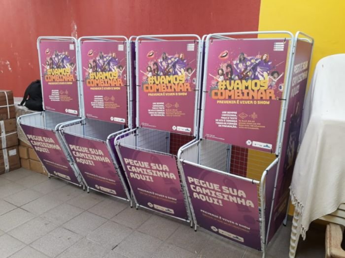 É fácil de remover após o evento? | Cipriani Comunicação Visual