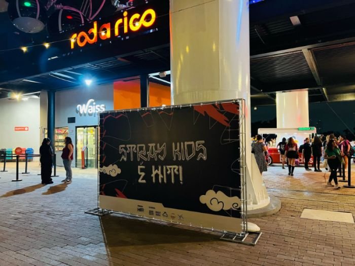 A lona fica bem esticada? | São Paulo | Cipriani Comunicação Visual