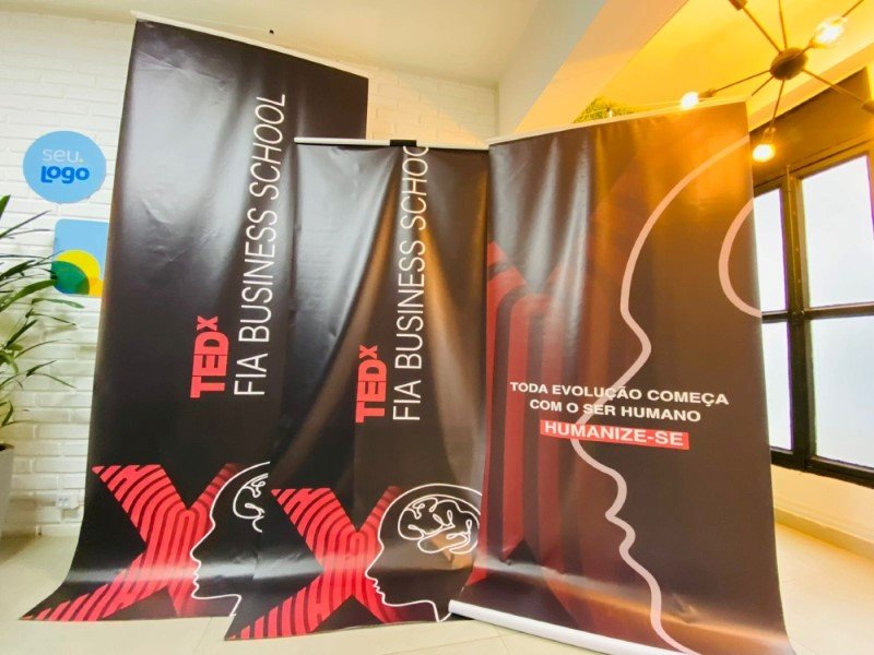 Resiste bem (tinta solvente original). | São Paulo | Cipriani Comunicação Visual