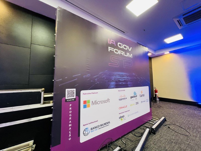 Fundo de Palco Backdrop em São Paulo Slide 1 | Cipriani Comunicação Visual