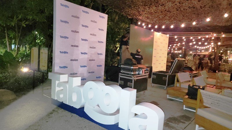 Fundo de Palco Backdrop em São Paulo Exemplo 1 | Cipriani Comunicação Visual
