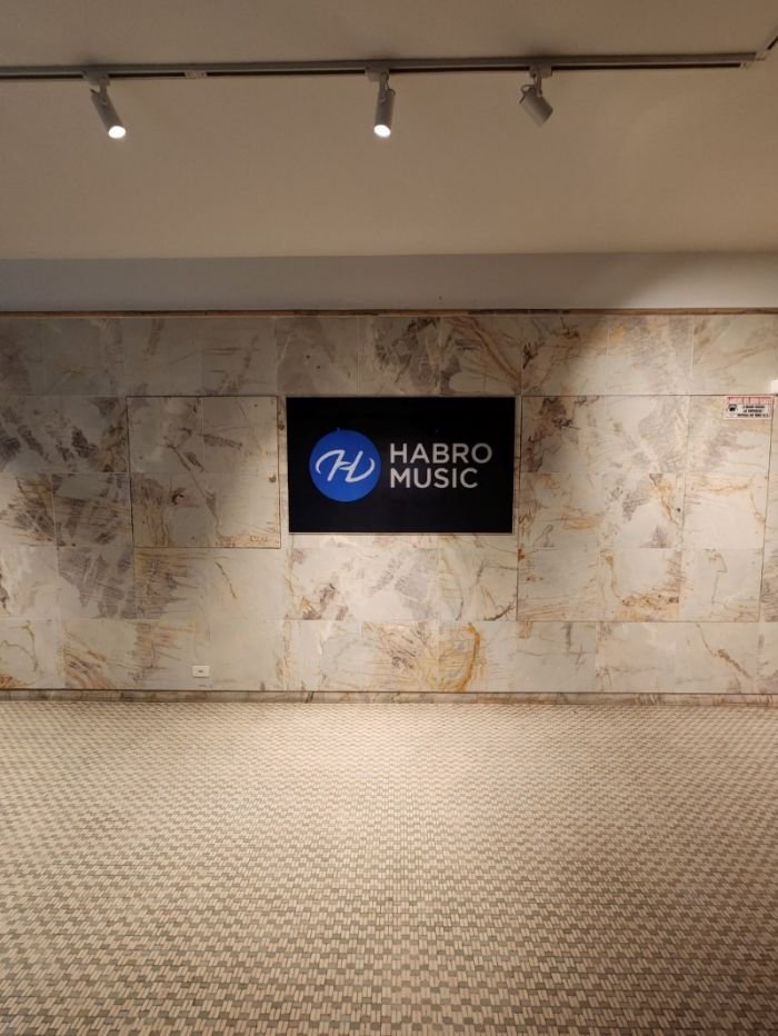 Logo Autocolante em São Paulo Slide 2 | Cipriani Comunicação Visual
