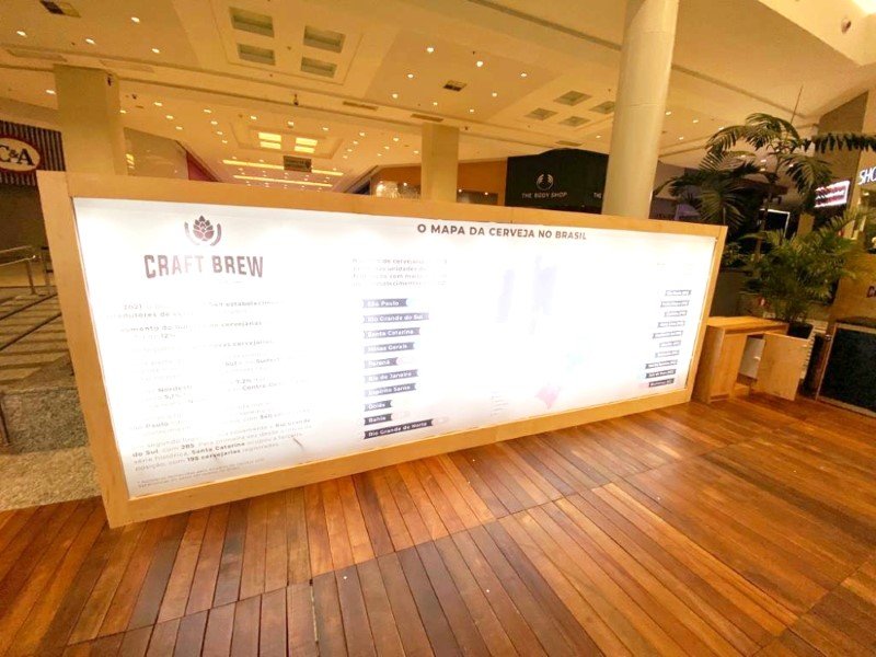 Cores vivas mesmo aceso (impressão dupla). | São Paulo | Cipriani Comunicação Visual