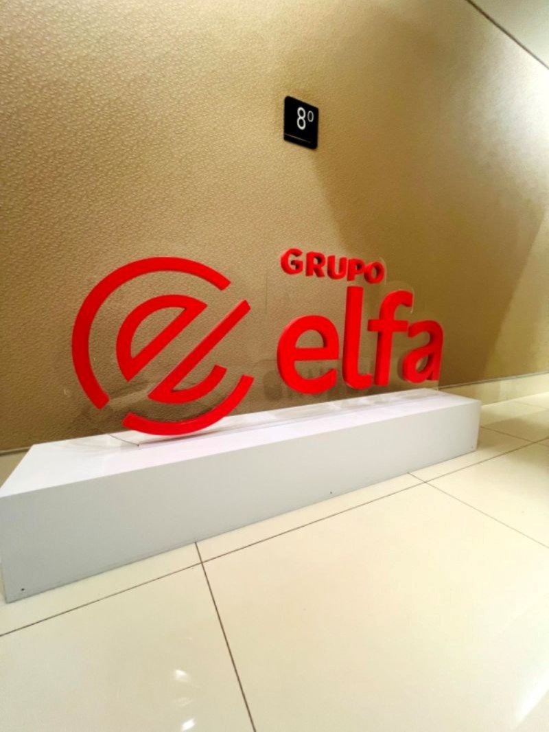 Qual o material da estrutura? | Cipriani Comunicação Visual